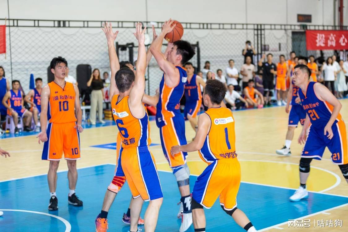 半岛体育官网入口-比赛中出现了一次史诗级的绝杀，让观众们欢呼不已