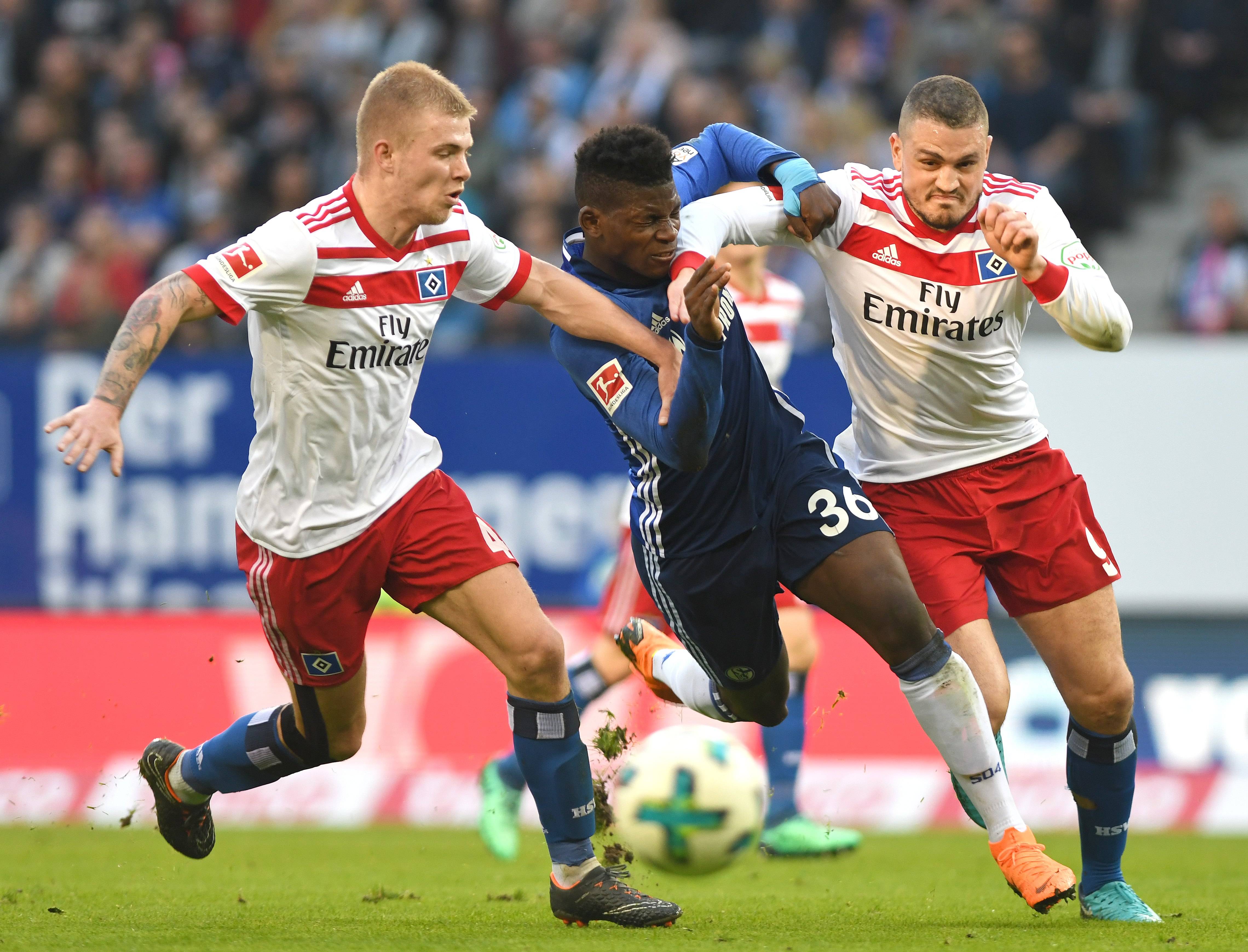 半岛体育全站-汉堡对斯图加特发起强烈反击