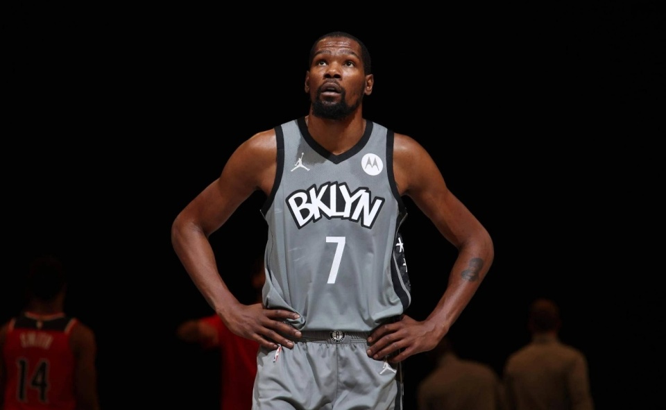 半岛体育登录入口-包含篮网胜热火，杜兰特绝杀时刻带队取得惊险胜利！的词条